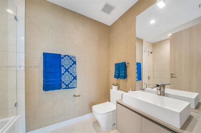 1000 Brickell Plz PH5807, Miami, FL 33131