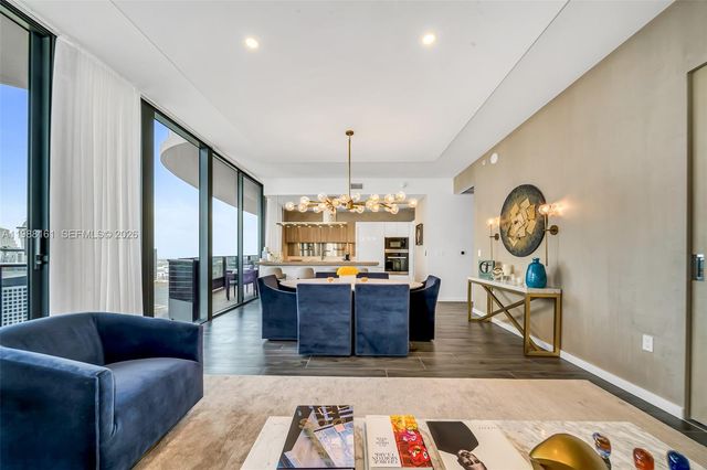 1000 Brickell Plz PH5807, Miami, FL 33131