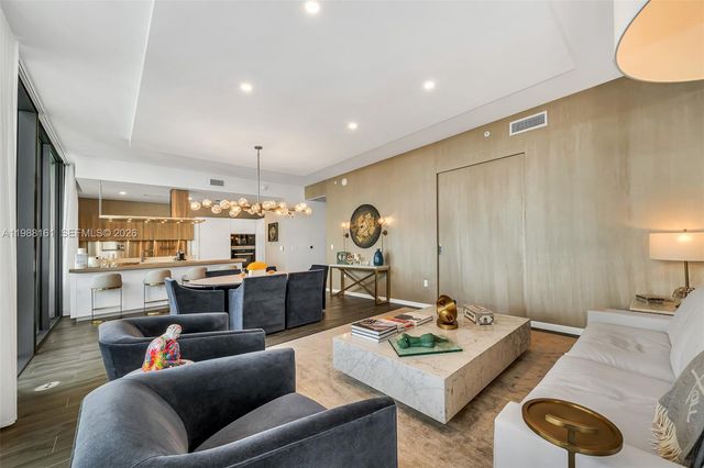 1000 Brickell Plz PH5807, Miami, FL 33131