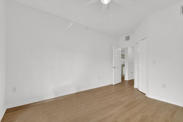 2728 Anzio Court 108, Palm Beach Gardens, FL 33410