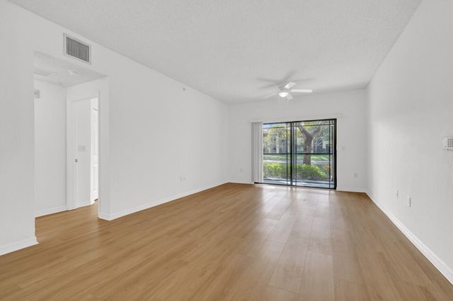 2728 Anzio Court 108, Palm Beach Gardens, FL 33410