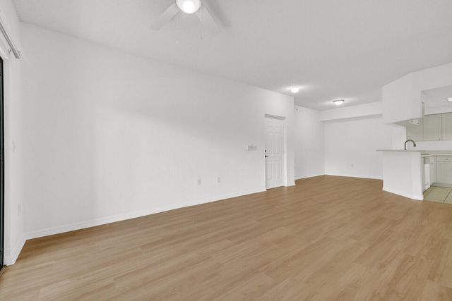 2728 Anzio Court 108, Palm Beach Gardens, FL 33410