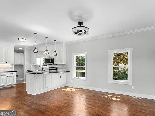 1370 Howard Lewis Road, White Plains, GA 30678