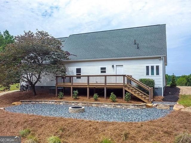 1370 Howard Lewis Road, White Plains, GA 30678