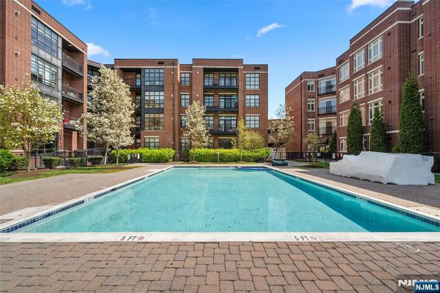 1123 Riverview Avenue 123, Englewood, NJ 07631