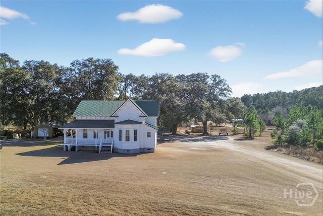 348 Lennies Pond Road, Ellabell, GA 31308