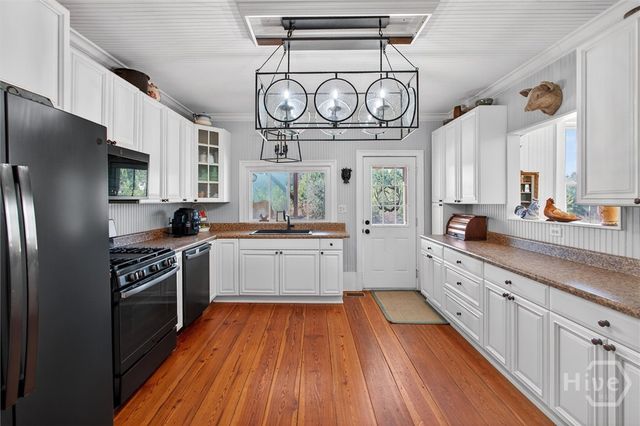 348 Lennies Pond Road, Ellabell, GA 31308