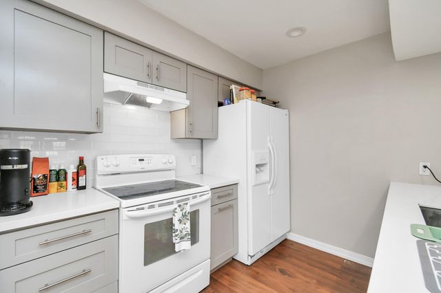 6111 Beverly Hill Street 62, Houston, TX 77057