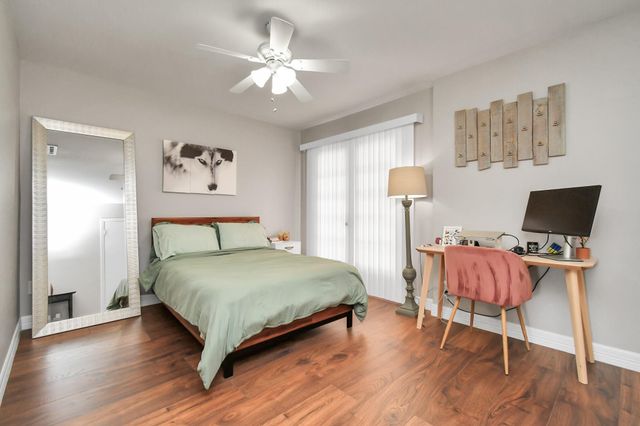 6111 Beverly Hill Street 62, Houston, TX 77057