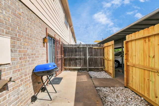 6111 Beverly Hill Street 62, Houston, TX 77057