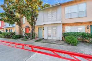 6111 Beverly Hill Street 62, Houston, TX 77057