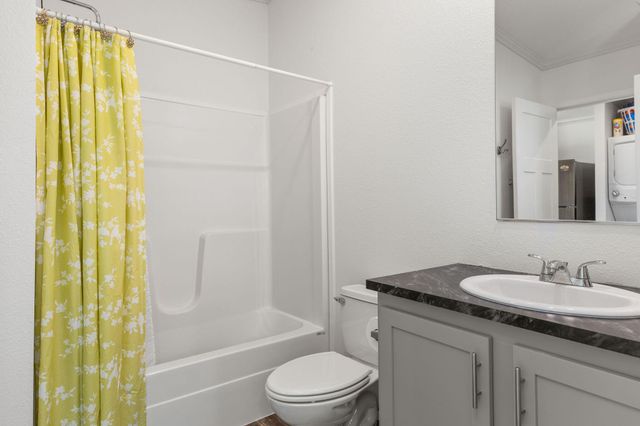 500 Briggs Road, Walnut Shade, MO 65771