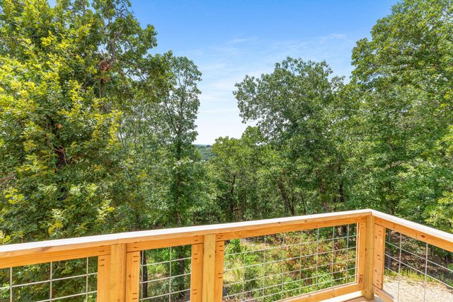 500 Briggs Road, Walnut Shade, MO 65771