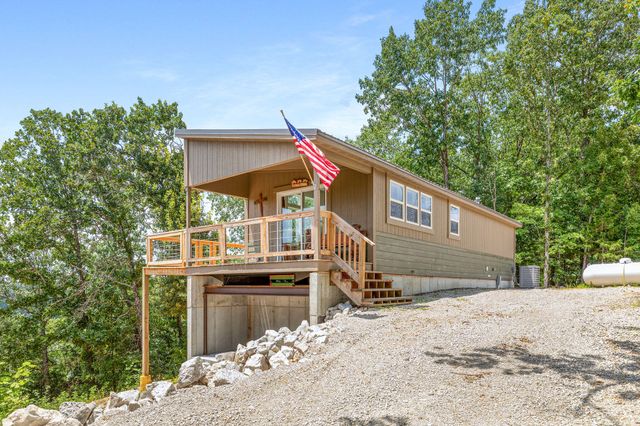 500 Briggs Road, Walnut Shade, MO 65771