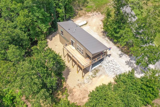 500 Briggs Road, Walnut Shade, MO 65771