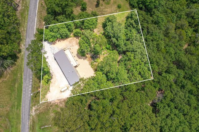 500 Briggs Road, Walnut Shade, MO 65771