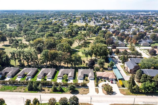 34457 Maple Lane Drive, Sterling Heights, MI 48312