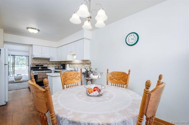 34457 Maple Lane Drive, Sterling Heights, MI 48312