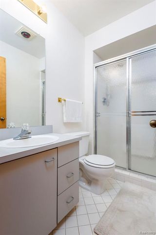 34457 Maple Lane Drive, Sterling Heights, MI 48312