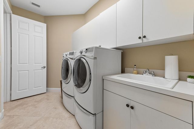 9174 Oak Alley Drive, Wellington, FL 33467