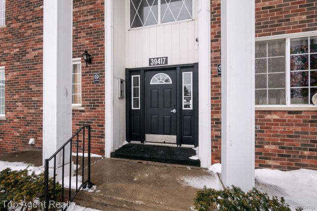 39417 Van Dyke Avenue 605, Sterling Heights, MI 48313
