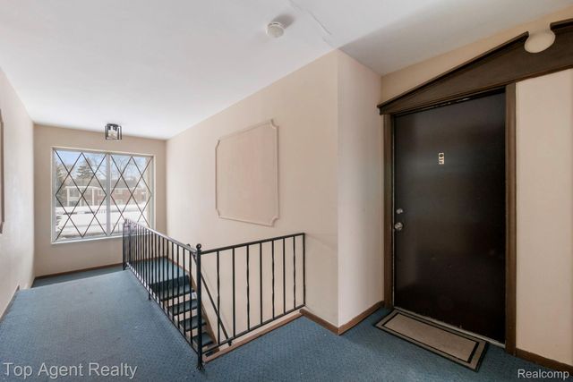 39417 Van Dyke Avenue 605, Sterling Heights, MI 48313