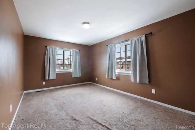 39417 Van Dyke Avenue 605, Sterling Heights, MI 48313