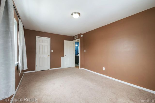 39417 Van Dyke Avenue 605, Sterling Heights, MI 48313