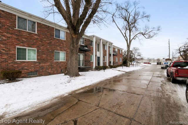 39417 Van Dyke Avenue 605, Sterling Heights, MI 48313