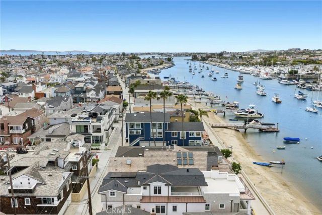1105 N Bay Front, Newport Beach, CA 92662
