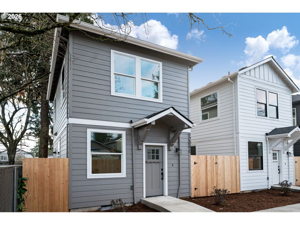 12090 Se Market St, Portland, OR 97216