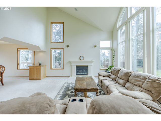 3362 BENTLEY Ave, Eugene, OR 97405