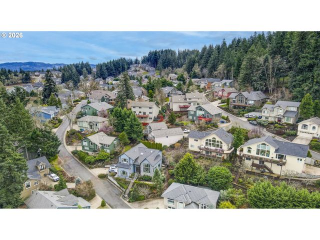 3362 BENTLEY Ave, Eugene, OR 97405