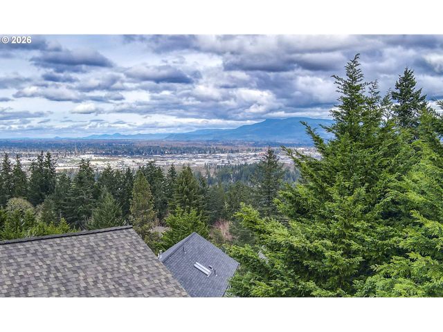 3362 BENTLEY Ave, Eugene, OR 97405