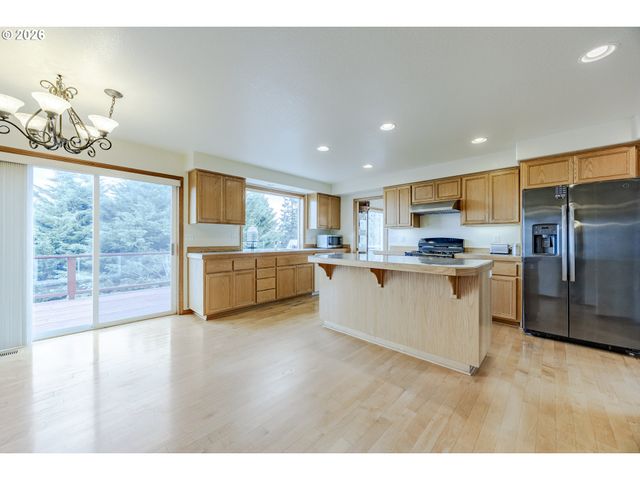 3362 BENTLEY Ave, Eugene, OR 97405