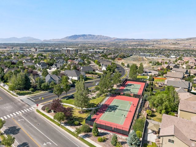 2639 W PEBBLE CREEK LN, Lehi, UT 84043