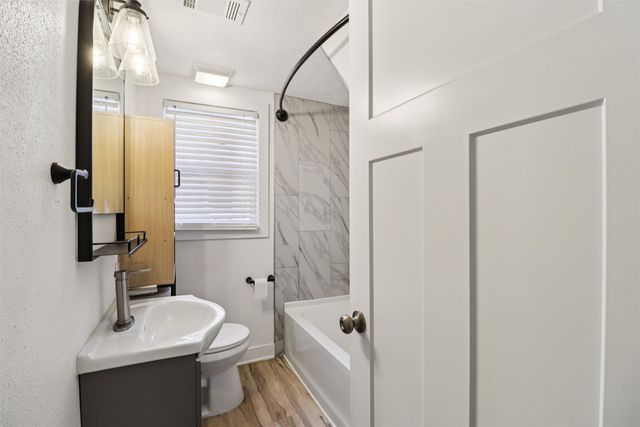 4120 57th Street, Des Moines, IA 50310