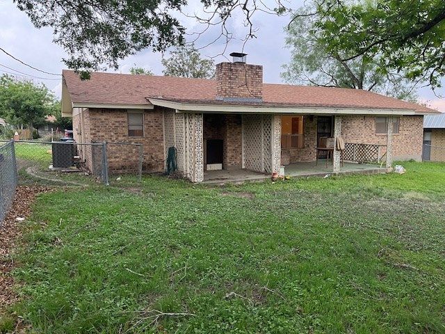 704 Arrow Lane, Kerrville, TX 78028