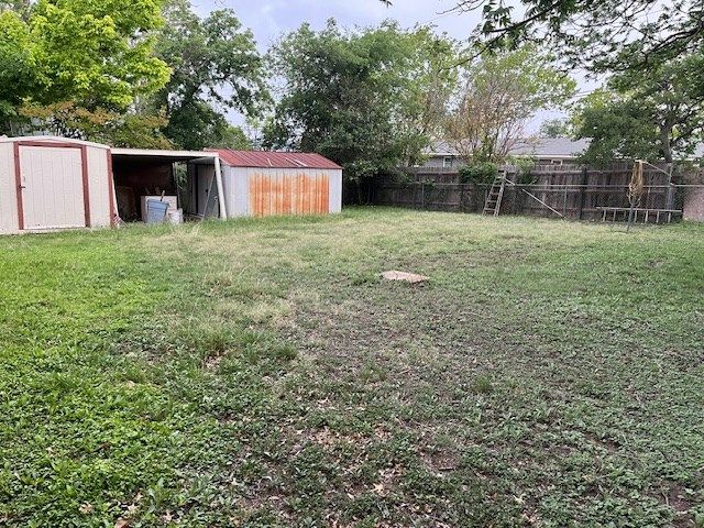 704 Arrow Lane, Kerrville, TX 78028