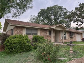 704 Arrow Lane, Kerrville, TX 78028