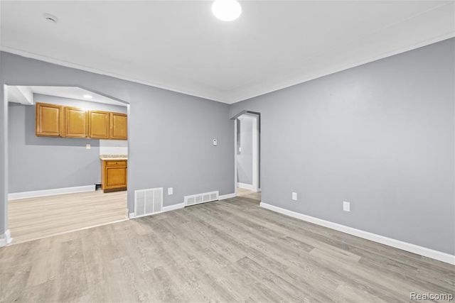 12582 Duchess Street, Detroit, MI 48224