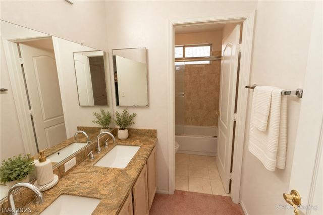 2880 Cooper Creek Drive, Henderson, NV 89074
