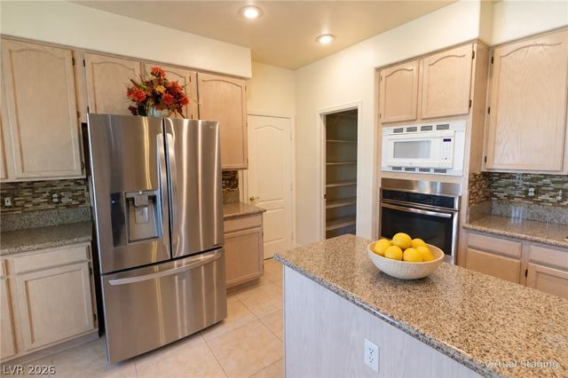 2880 Cooper Creek Drive, Henderson, NV 89074