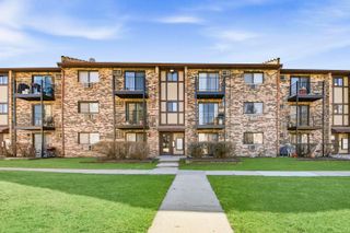 142 Klein Creek Court B, Carol Stream, IL 60188