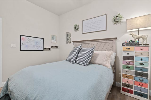 207 Newton Street, Valley View, TX 76272