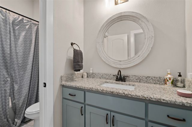 207 Newton Street, Valley View, TX 76272