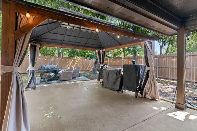 207 Newton Street, Valley View, TX 76272