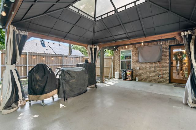 207 Newton Street, Valley View, TX 76272