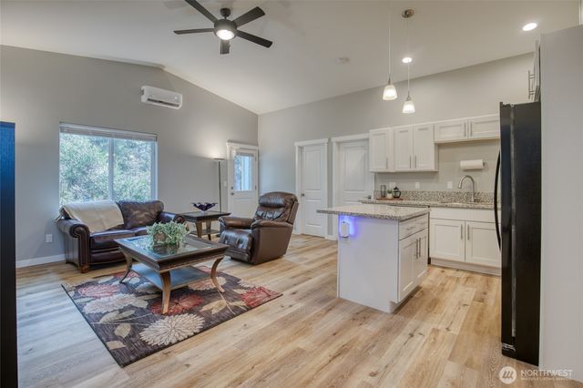 616 Sunset Avenue NE, Ocean Shores, WA 98569