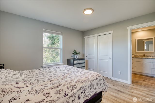 616 Sunset Avenue NE, Ocean Shores, WA 98569